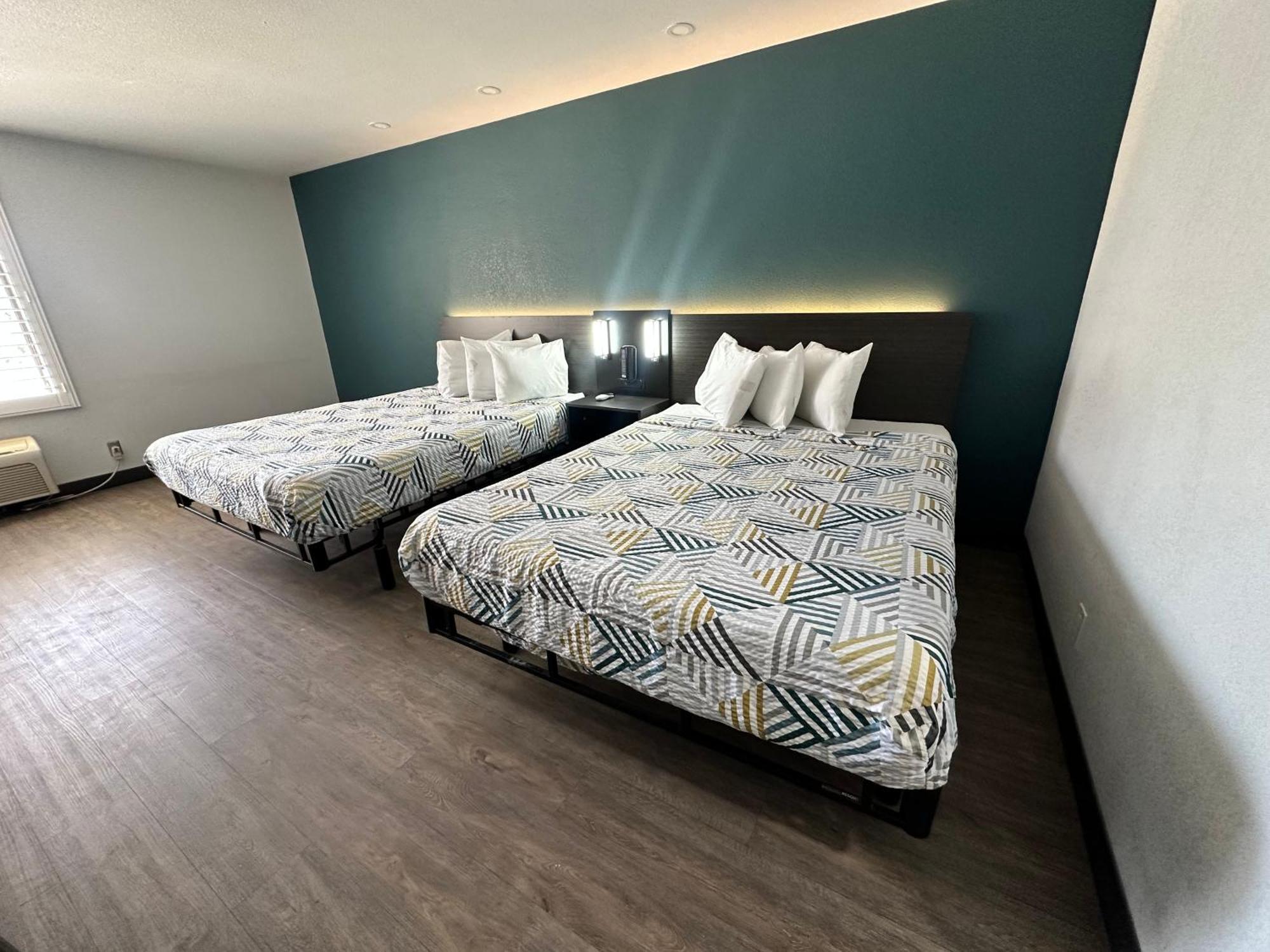 6-lebec, Ca Hotel 2*